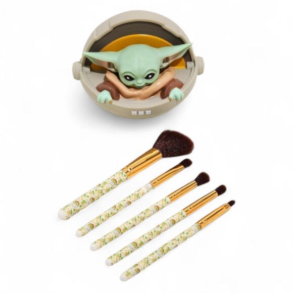 Loungefly Star Wars The Mandalorian The Child Makeup Brush Holder - Picture 3 of 4